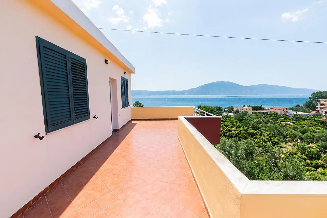 Hotel Dini Radhimë 0*,  Albania