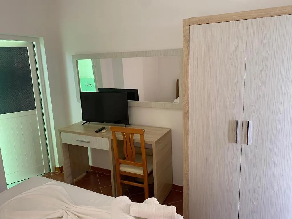 게스트하우스 Hotel Dini Radhimë 알바니아