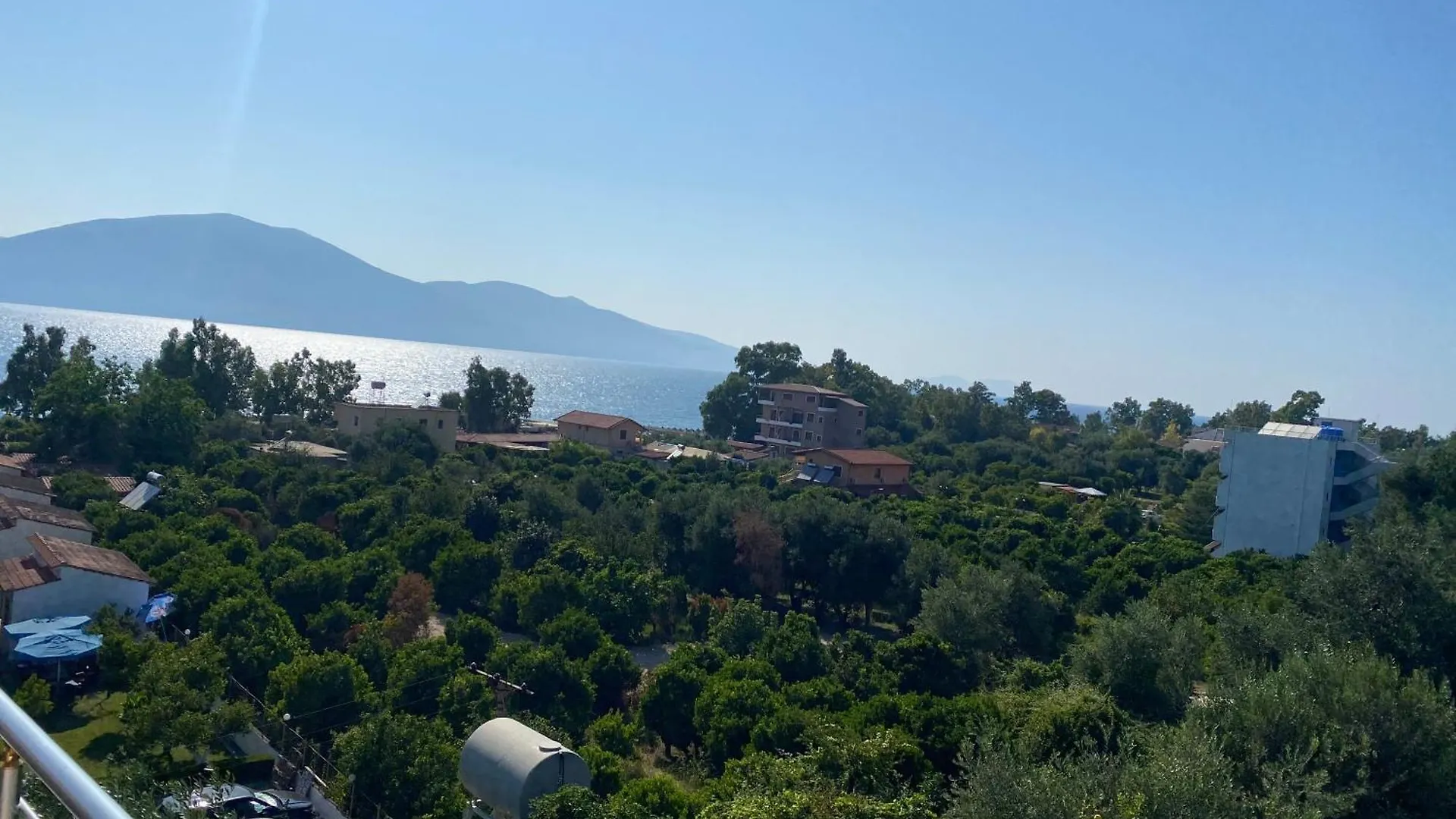 Affittacamere Hotel Dini Radhimë