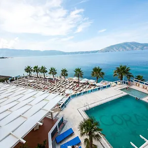 Coral & Otel
